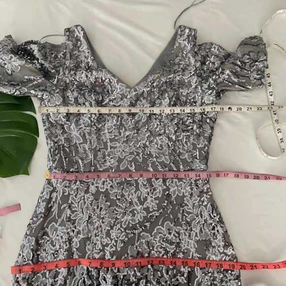 NEW $259‎ Alex Evenings [ 10 ] Sequin Lace Cold Shoulder Trumpet Gown Silver - Picture 3 of 13